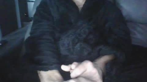Snapshot of riverbend44 chatting on February 4, 10:24 pm riverbend44 online show from February 4, 10:24 pm