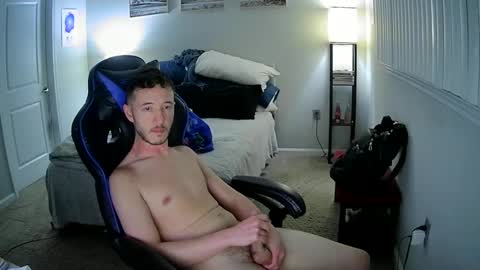 ro0stercogbern online show from October 31, 11:52 pm