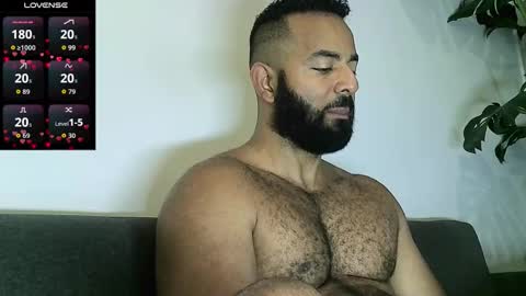 SebasRoa online show from December 3, 6:47 pm