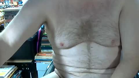 Snapshot of rob_likes_curvywomen chatting on February 21, 7:43 pm tip me make me cum online show from February 21, 7:43 pm