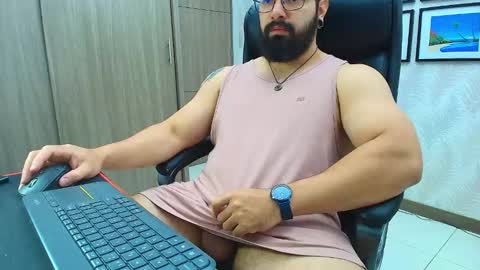 Robby online show from February 3, 3:04 am