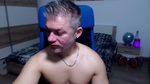 robbyshawz online show from October 30, 7:43 am