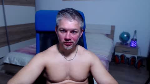 robbyshawz online show from November 24, 8:15 am