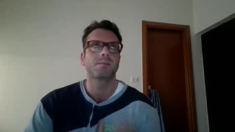 roberpierre_ho online show from April 3, 6:10 am