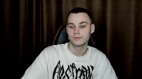 robert10211 online show from February 26, 8:31 pm