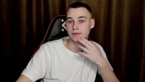 robert10211 online show from February 19, 5:27 pm