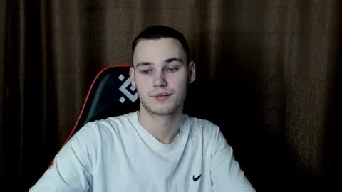 robert10211 online show from January 30, 7:59 pm