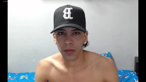 robert_kingg online show from February 10, 7:13 am