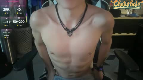Snapshot of robertcicijr21 chatting on October 1, 2:59 am Robert Cici Jr. online show from October 1, 2:59 am