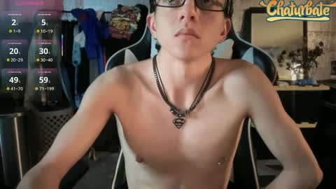 Snapshot of robertcicijr21 chatting on September 28, 1:47 am Robert Cici Jr. online show from September 28, 1:47 am