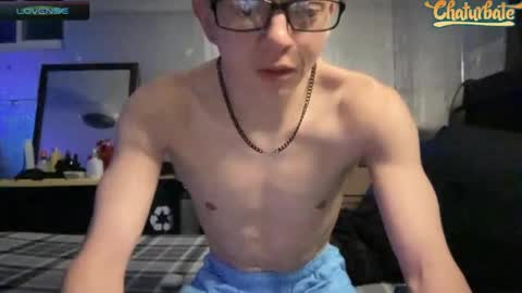 Snapshot of robertcicijr21 chatting on February 1, 2:26 am Robert Cici Jr. online show from February 1, 2:26 am