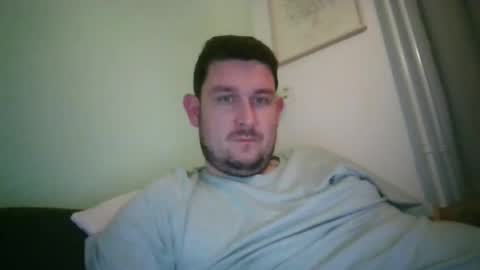 Snapshot of robtheman94 chatting on September 18, 9:39 pm Robin online show from September 18, 9:39 pm