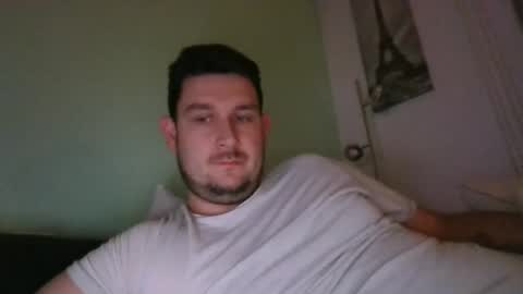 Snapshot of robtheman94 chatting on December 28, 10:44 pm Robin online show from December 28, 10:44 pm