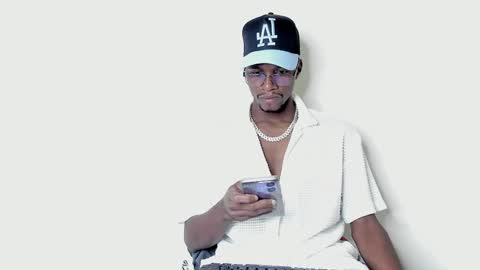 roby_boy01 online show from October 13, 2:39 am
