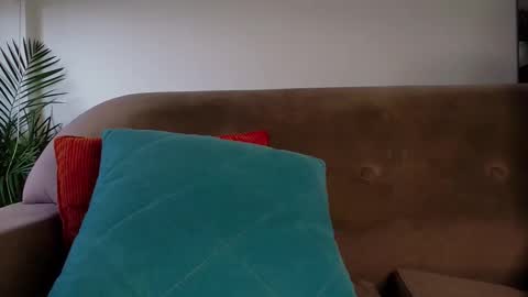 roby_millerr online show from November 20, 7:45 pm