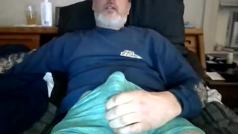 rockhard4yu2 online show from March 2, 3:34 am