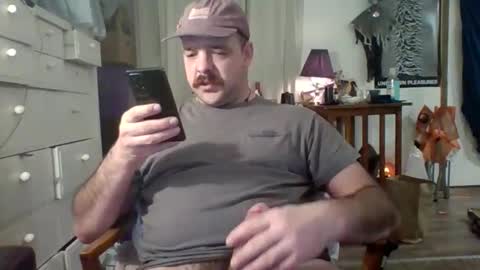 rockinoutwithmycokout online show from December 18, 6:10 am