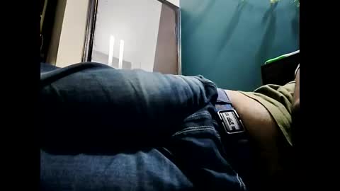 rocky4u7 online show from December 1, 3:09 am