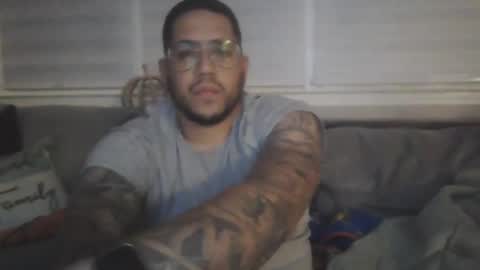 roddy_pipeher215 online show from October 9, 6:07 am