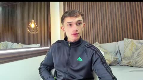 twink juli online show from February 23, 3:26 pm