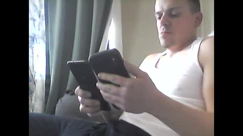Snapshot of rollinhard2525 chatting on January 25, 2:14 pm rollinhard2525 online show from January 25, 2:14 pm