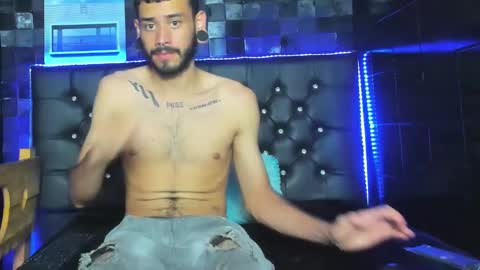 rolo martinez online show from November 17, 7:39 pm