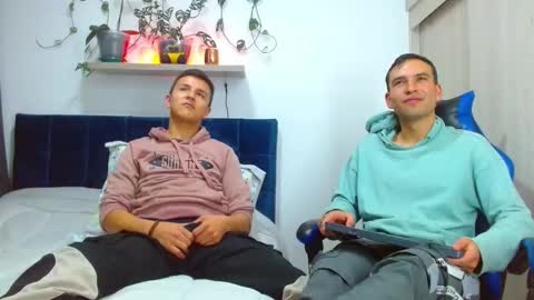 rolos_hot32 online show from February 25, 12:55 am