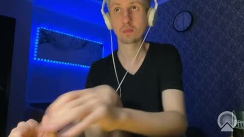 roma305991 online show from April 28, 7:29 pm