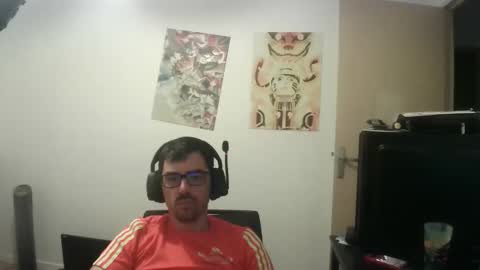 Snapshot of romainb72 chatting on September 21, 8:53 pm romainb72 online show from September 21, 8:53 pm