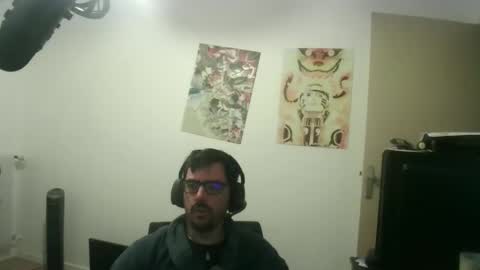 Snapshot of romainb72 chatting on October 2, 9:41 pm romainb72 online show from October 2, 9:41 pm
