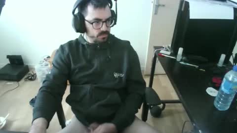 romainb72 online show from April 10, 10:22 am