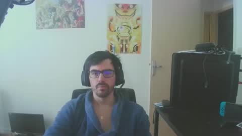 Snapshot of romainb72 chatting on February 27, 11:10 am romainb72 online show from February 27, 11:10 am