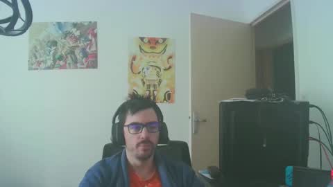 Snapshot of romainb72 chatting on January 15, 12:04 pm romainb72 online show from January 15, 12:04 pm