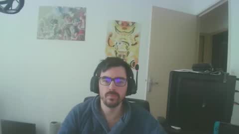 Snapshot of romainb72 chatting on February 7, 11:45 am romainb72 online show from February 7, 11:45 am