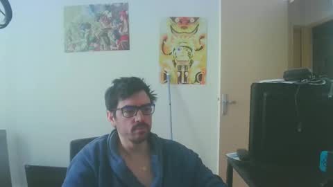 Snapshot of romainb72 chatting on February 26, 9:10 am romainb72 online show from February 26, 9:10 am