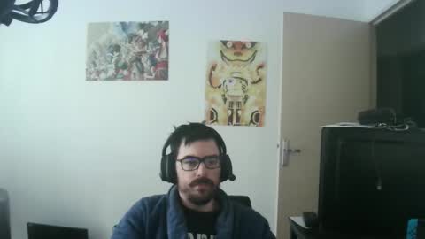 Snapshot of romainb72 chatting on January 6, 10:57 am romainb72 online show from January 6, 10:57 am