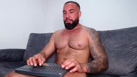 Roman online show from November 15, 10:12 pm