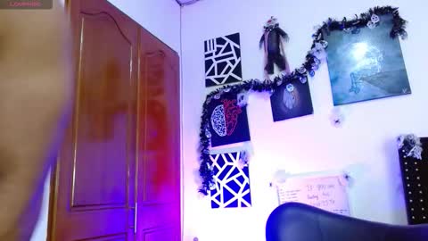 Roman online show from October 24, 10:33 pm