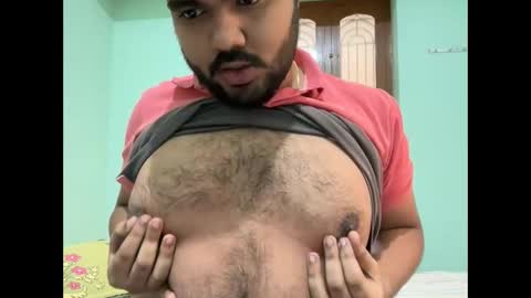 Romeo Sam online show from November 25, 8:16 am