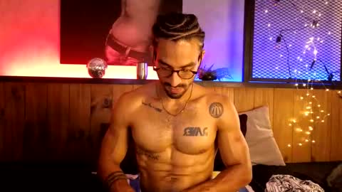 R O M E O  online show from February 12, 6:41 am