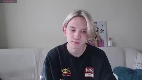Snapshot of ron_vilss chatting on September 25, 8:24 am Ron online show from September 25, 8:24 am