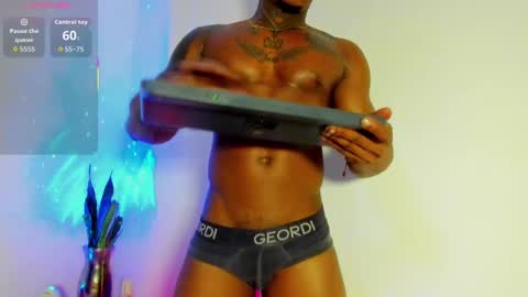 Ronnie 777 online show from September 27, 10:40 pm