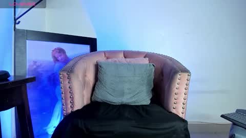 Ronnie online show from October 8, 9:30 pm