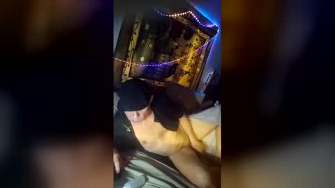 ronnieditzy online show from March 7, 7:22 pm