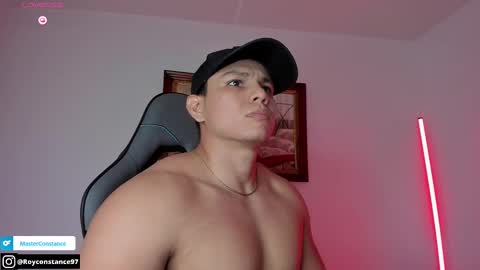 Snapshot of roy__constance chatting on October 5, 4:49 am Roy Constance online show from October 5, 4:49 am