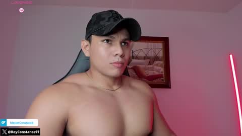 Snapshot of roy__constance chatting on October 1, 4:05 am Roy Constance online show from October 1, 4:05 am
