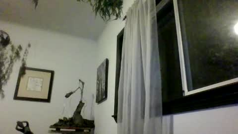 Snapshot of royboy2561 chatting on October 5, 11:47 am Roy Murrin online show from October 5, 11:47 am