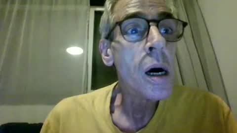 Snapshot of royboy2561 chatting on September 21, 10:04 am Roy Murrin online show from September 21, 10:04 am