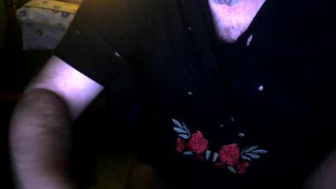 Snapshot of rrd85 chatting on February 14, 3:33 am rrd85 online show from February 14, 3:33 am