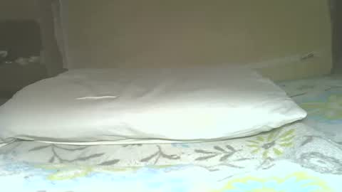 rudisuzzy 1 online show from April 11, 7:45 am